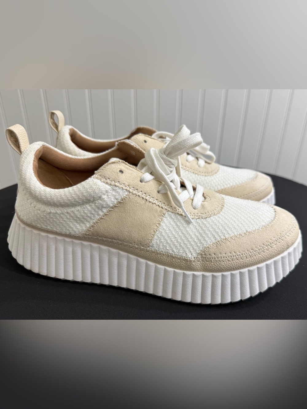 Zodiac Women's Cooper Lace-Up Platform Sneakers Sz 9